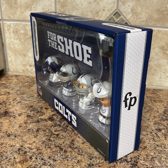 Fisher Price Little People Set Collector NFL Indianapolis COLTS NIB - Picture 3 of 6